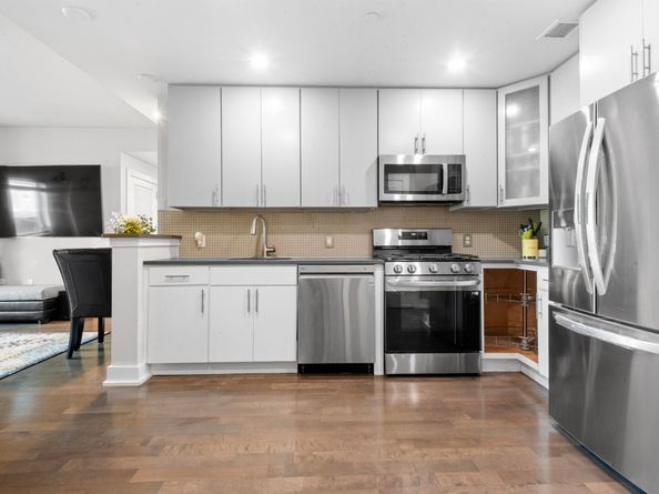 3312 Hudson Ave 3L, Union City NJ 07087