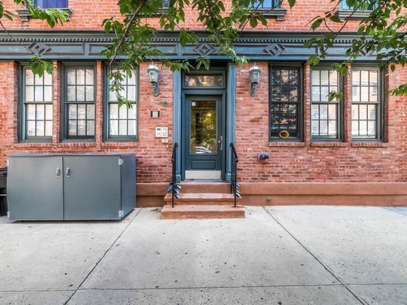 221 Willow Ave 2L, Hoboken NJ 07030