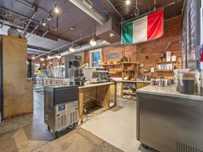 371 4th St 1, Jersey City NJ 07302