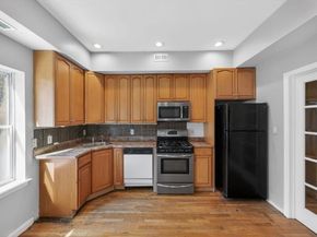 673 Bergen Ave 2D AKA 204, Jersey City NJ 07304