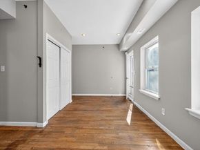 673 Bergen Ave 2D AKA 204, Jersey City NJ 07304