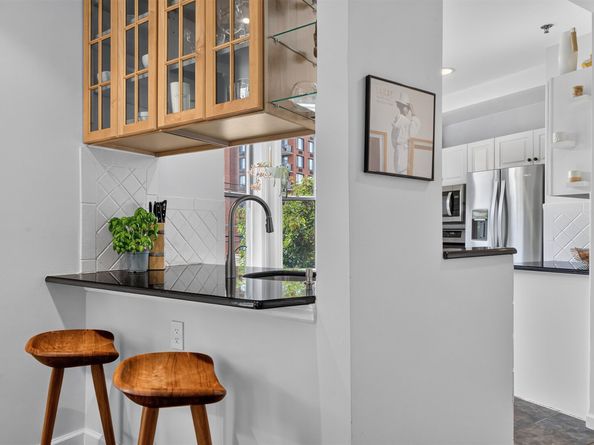 380 Newark St 4B, Hoboken NJ 07030