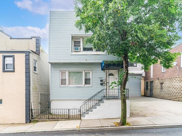 6205 Adams St, West New York NJ 07093