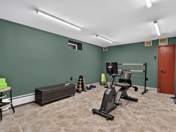 82 West 34th St, Bayonne NJ 07002