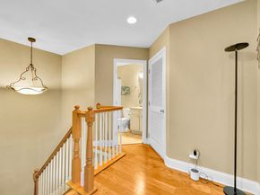 196 Blue Heron Dr 196, Secaucus NJ 07094