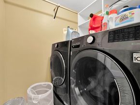 196 Blue Heron Dr 196, Secaucus NJ 07094
