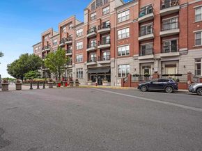 15 Warren St 116, Jersey City NJ 07302