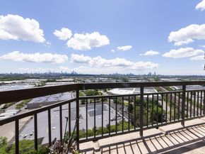 2105 Harmon Cove Tower, Secaucus NJ 07094