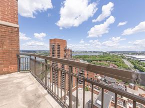 2105 Harmon Cove Tower, Secaucus NJ 07094