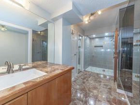 2105 Harmon Cove Tower, Secaucus NJ 07094