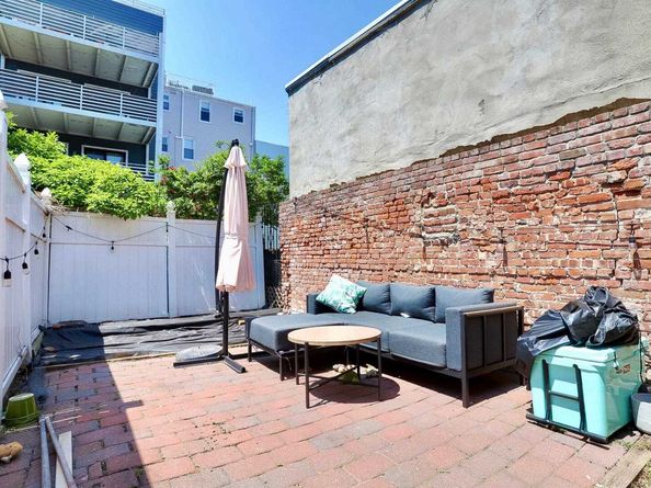 410 Adams St 1R, Hoboken NJ 07030
