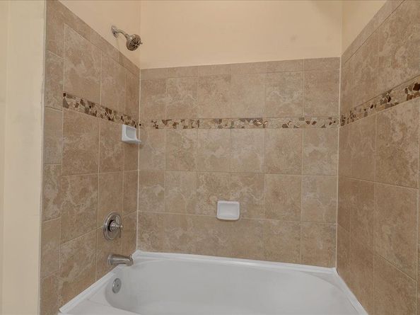 3 Greenwich Dr 85, Jersey City NJ 07305
