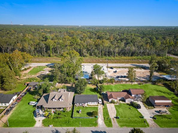 5729 Schutz Street, Houston TX 77032
