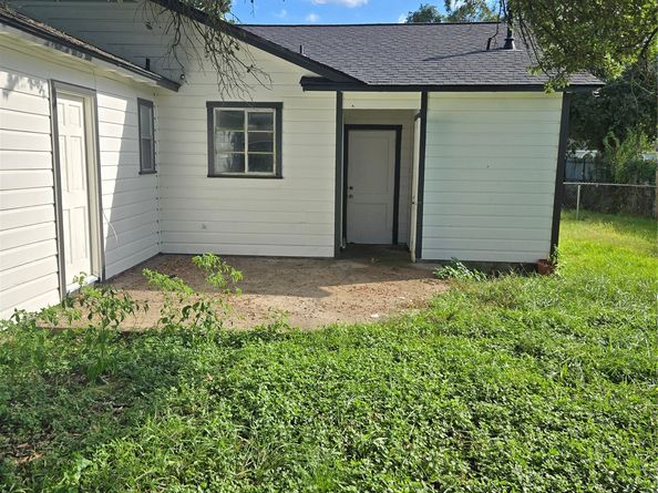 117 Treasure Drive, Houston TX 77076