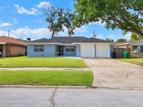 658 Sulphur Street, Houston TX 77034
