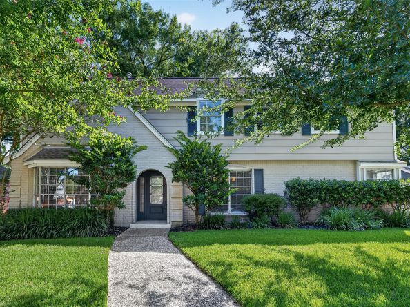 1638 Fall Valley Drive, Houston TX 77077