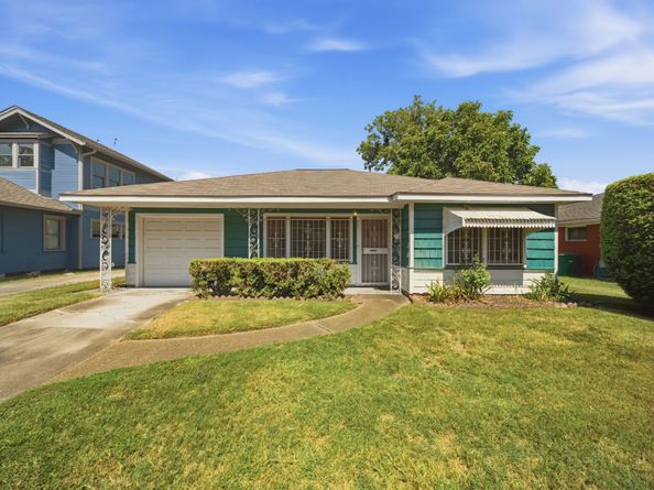 911 E 14th Street, Houston TX 77009