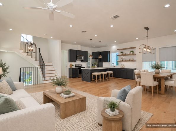 204 Burr Street G, Houston TX 77011