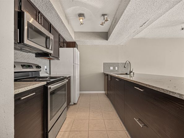 2818 S Bartell Drive 13, Houston TX 77054