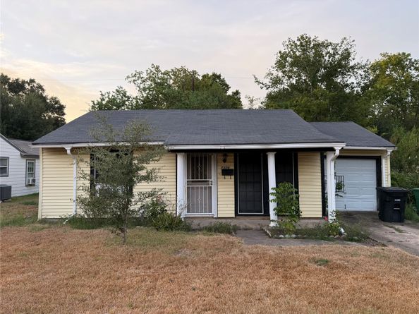 7326 Eisenhower Road, Houston TX 77033