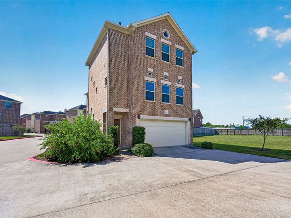 11603 Main Fir Drive, Houston TX 77025