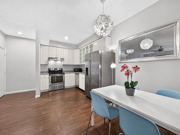 10047 Westpark Drive 65, Houston TX 77042