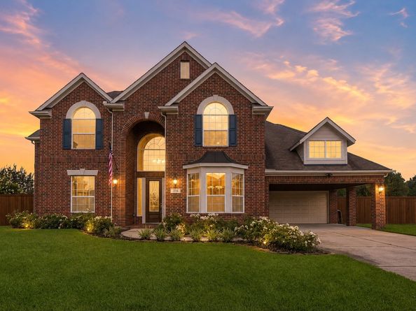 2716 Silverstone Way, Conroe TX 77304