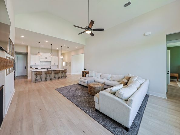 26951 Longwood Ledge Drive, The Woodlands TX 77389