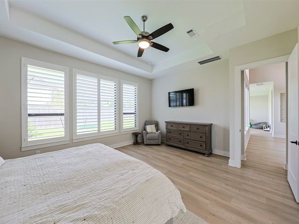26951 Longwood Ledge Drive, The Woodlands TX 77389