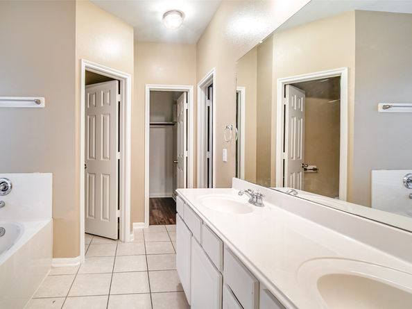 12919 Palm Leaf Court, Houston TX 77044