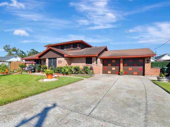 2401 Mcdaniel Street, Houston TX 77093