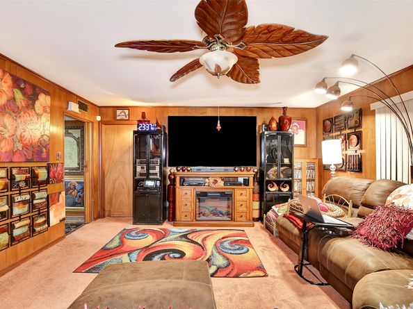 2401 Mcdaniel Street, Houston TX 77093
