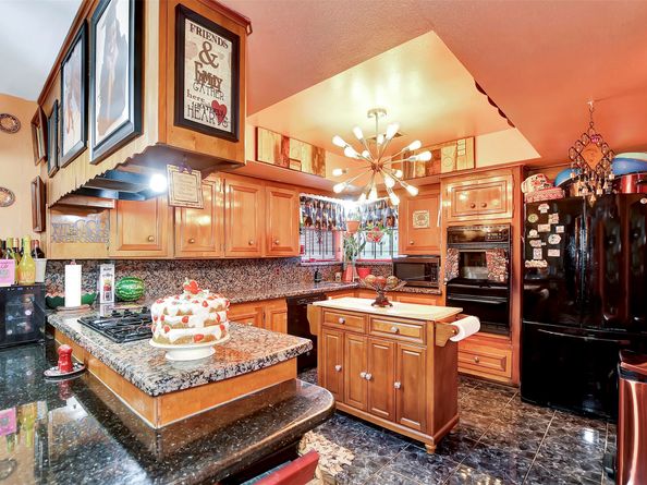 2401 Mcdaniel Street, Houston TX 77093