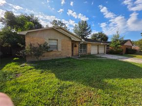 118 Outlook Drive, Houston TX 77034