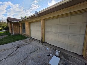 118 Outlook Drive, Houston TX 77034