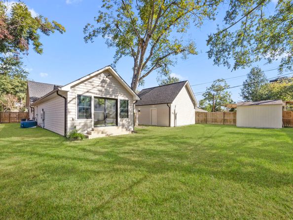 709 W 39th Street, Houston TX 77018