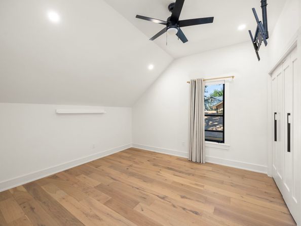 709 W 39th Street, Houston TX 77018