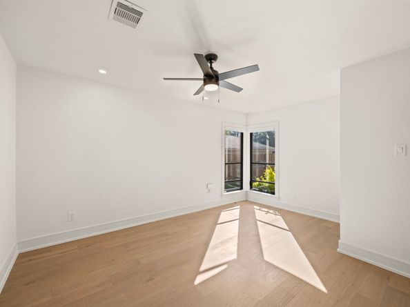 709 W 39th Street, Houston TX 77018