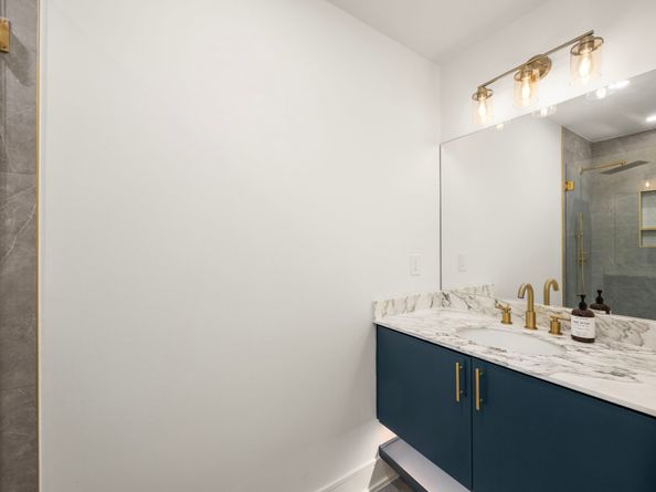 709 W 39th Street, Houston TX 77018