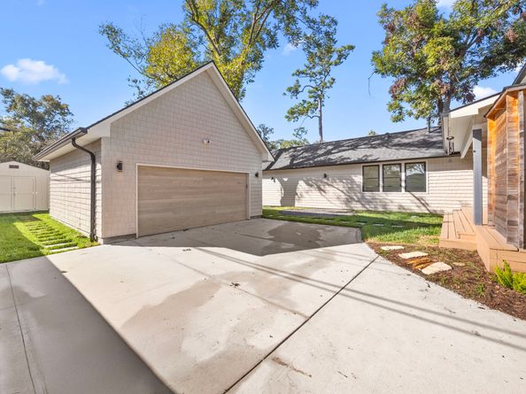 709 W 39th Street, Houston TX 77018