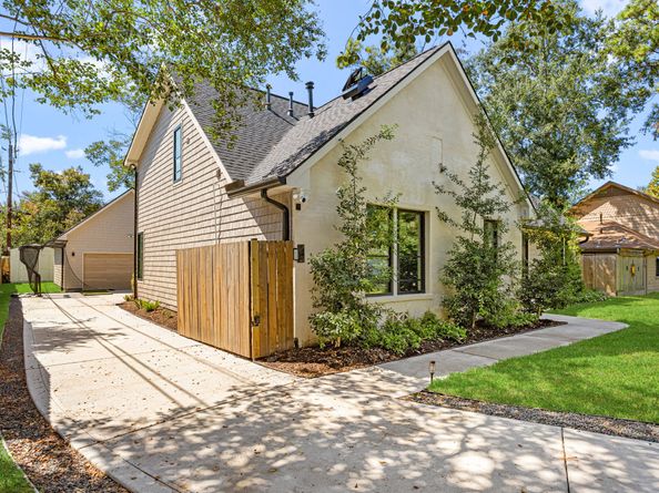 709 W 39th Street, Houston TX 77018