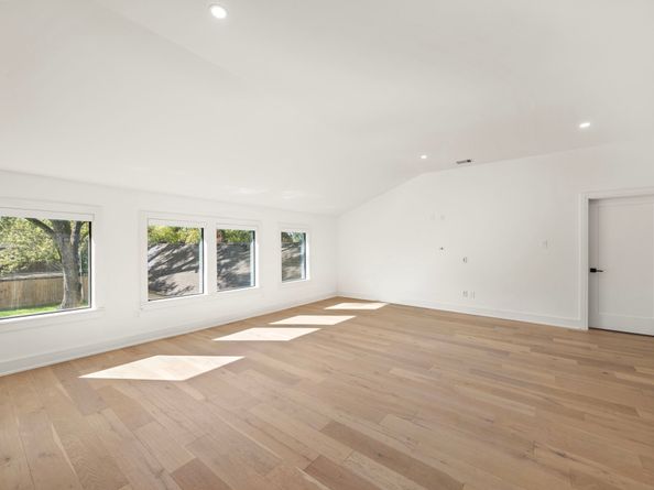 709 W 39th Street, Houston TX 77018