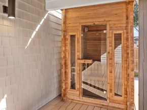 709 W 39th Street, Houston TX 77018