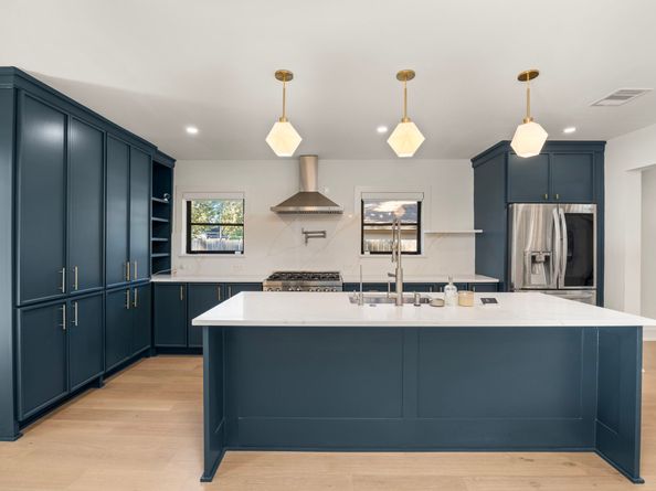 709 W 39th Street, Houston TX 77018