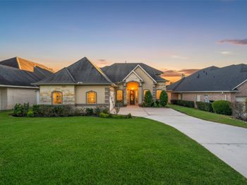 12323 Longmire Cove