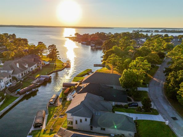 12323 Longmire Cove, Conroe TX 77304