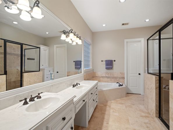 12323 Longmire Cove, Conroe TX 77304