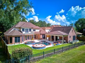 13723 Greenwood Lane S, Houston TX 77044