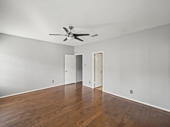 3780 Tanglewilde Street 306, Houston TX 77063