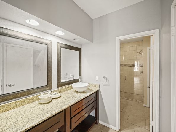 3780 Tanglewilde Street 306, Houston TX 77063